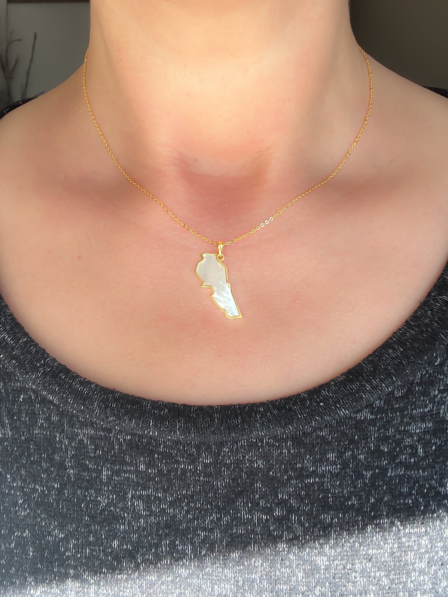 .Lebanon Shell Necklace