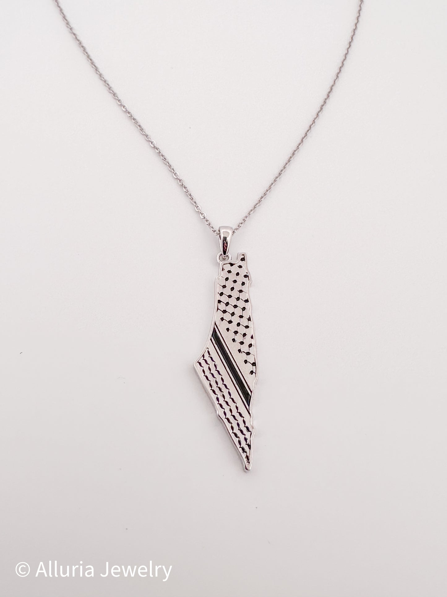 Koffiyeh Pattern Palestine Map Necklace