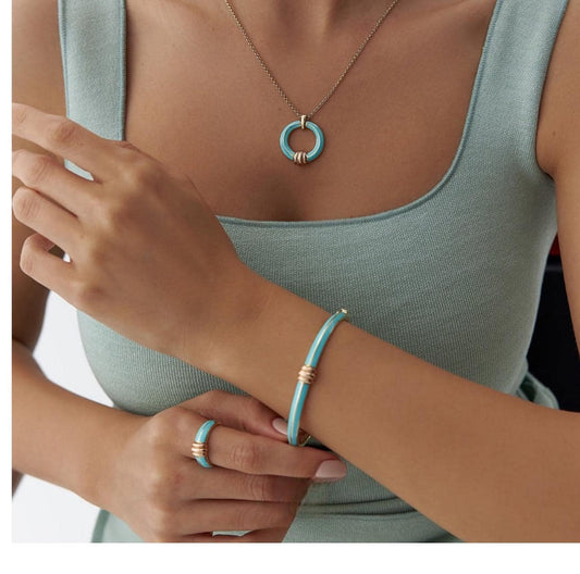 Turquoise and gold pendant Necklace - Women’s Necklace in Turquoise enamel and gold chain