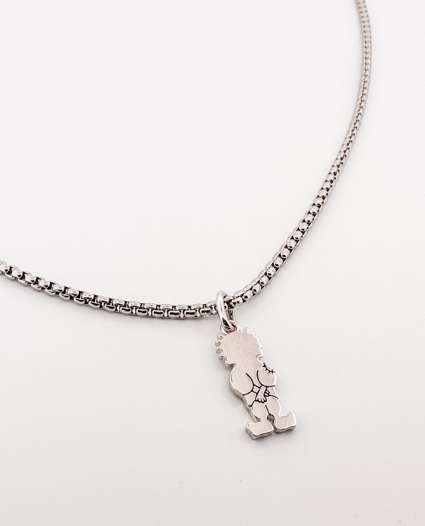 Handala with Round Box Chain Necklace