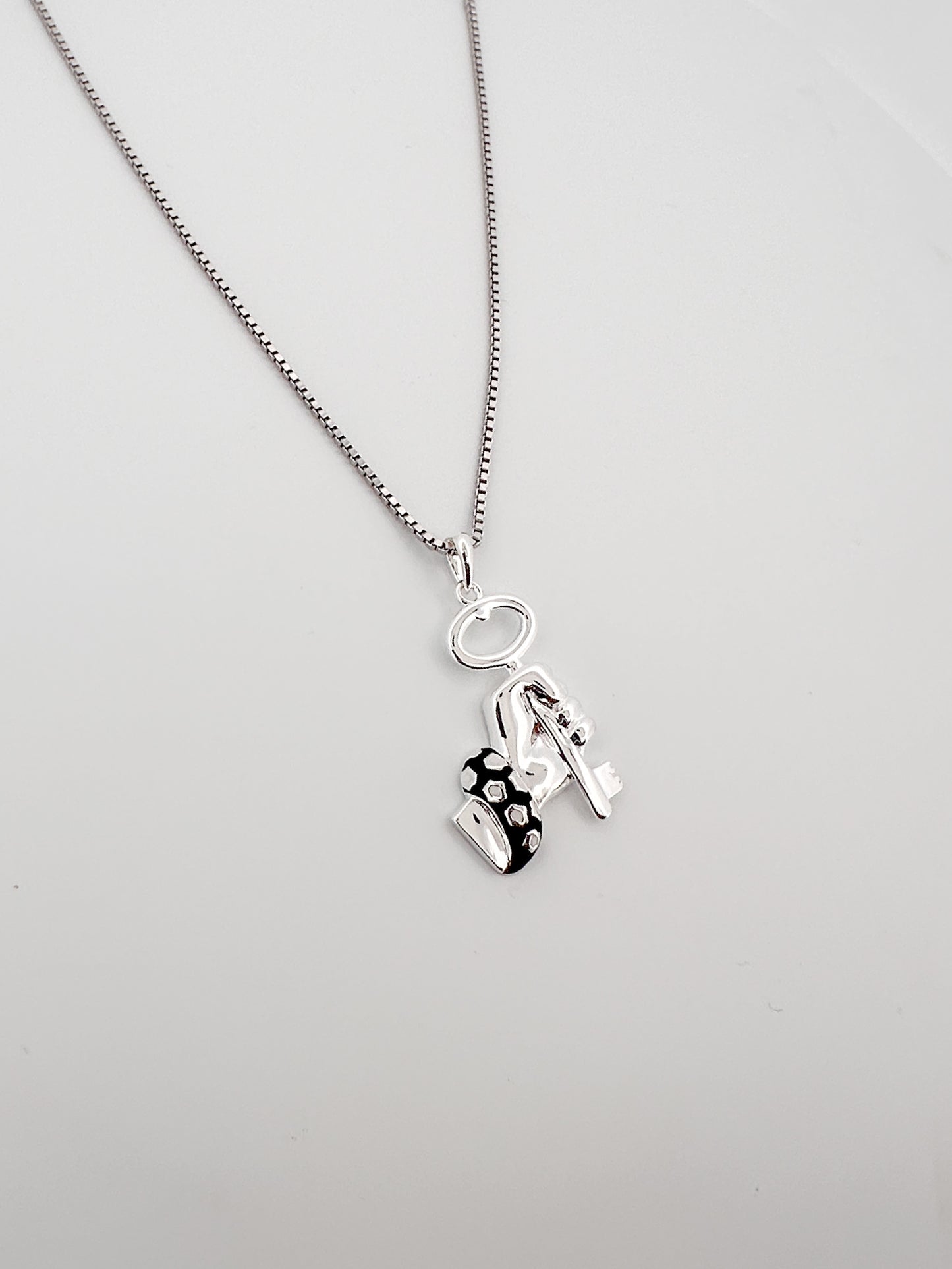 .Palestine Return Key Fist Necklace