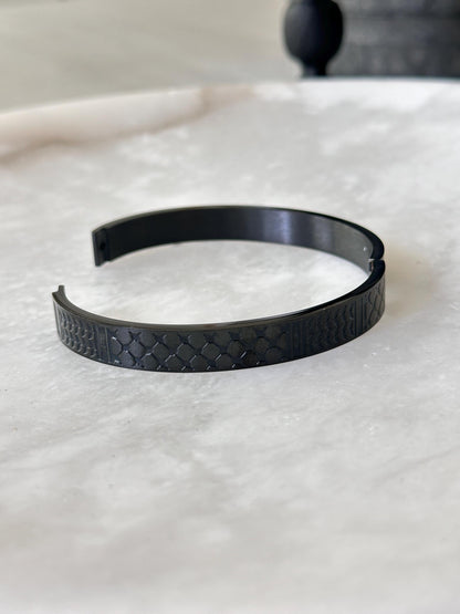 Palestine Scarf Men Bangle Bracelet | Palestinian Cuff | Black Enamel 14K Gold Plated